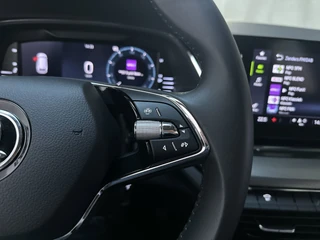 Škoda Octavia Combi 1.0 TSI 110pk Ambition Navigatie Parkeersensoren App-Connect DAB+ / 22