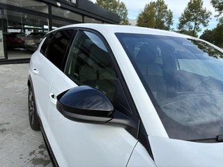 Opel Grandland Electric Business Edition 73 kWh | ECC | Navigatie | Elektrisch glazen panorama-dak | Matrix LED Verlichting | Cruise control | Camera | Winterpakket | 19" LM-Velgen / 28