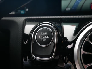 Mercedes A-klasse 250 e AMG Line Sfeer| Camera| Fabr Garantie / 18