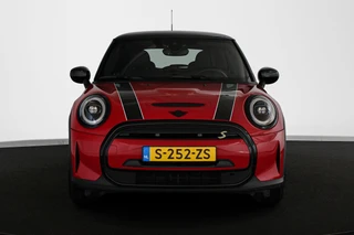 MINI Electric Camden Go Edition 33 kWh SOH 97% Apple CarPlay Achteruitrijcamera Sportstoelen Stoelverwarming / 15