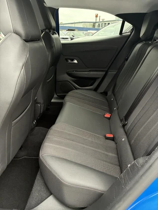 Opel Mokka 1.2 Turbo 130Pk Automaat GS-Line | Climate control | Navigatie | Stoelverwarming | Camera | Cruise control | PrivateGlas | Elektrisch pakket | 17" LM-Velgen / 44