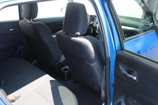 Suzuki Swift 1.0 Stijl Smart Hybrid / 16