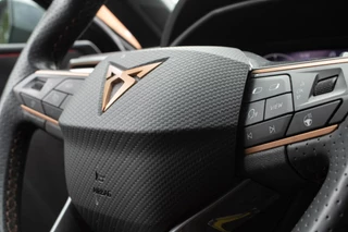 CUPRA Leon Sportstourer 1.4 PHEV Essential Stuurverwarming|Camera| / 19