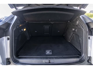 Peugeot 3008 1.6 HYbrid 225 Blue Lease Allure | 98% SOH | NL auto | Camera / 35