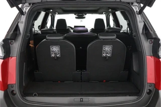 Peugeot 5008 1.2 PureTech Active Pack Business  GT - Trekhaak - All Seasonbanden - Schuif/kantel dak - Virena zekerheidspakket €895 / 35