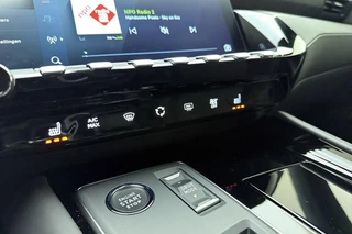 Peugeot 508 1.6 HYbrid 180 e-EAT8 Allure Avantage | NIEUW | Nieuwprijs: € 53.037 | tot 68km elektrisch WLTP | AGR Comfortstoelen | Stoelverwarming | Elektr. achterklep | Achteruitrijcamera | Adaptieve Cruise Control / 34