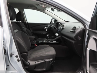 Renault Kadjar 1.3 140 Pk TCe Equilibre | Stoelverwarming | Camera | Cruise control | Climatronic | Navigatie | 17 Inch | 55.398 Km !! / 35