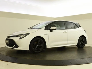 Toyota Corolla 1.8 Hybrid Smart Bi Tone | Head-up | Trekhaak | Stoelverw. / 7