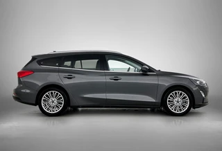 Ford Focus Wagon 1.5 EcoBoost Active Business Automaat | Adaptive Cruise | Stoelverwarming | Camera | Parkeersensoren | Trekhaak / 9