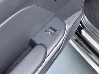 Kia K4 Sportswagon 1.0 T-GDi MHEV GT-Line Launch Edition (pano) - Elektrische Bestuurdersstoel - Stoel-/Stuurverwarming - Adaptieve Cruise Control - Climate Control - Fabrieksgarantie t/m 2033 / 35