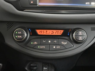Toyota Yaris 1.0 VVT-i Trend Bi-Tone | LMV | Camera | Cruisecontrol | / 23