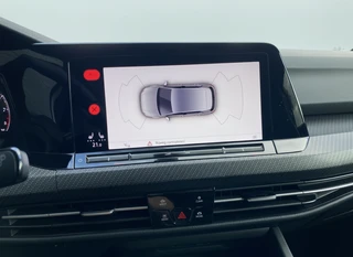 Volkswagen Golf 1.5 eTSI R-Line AUT  | dealer onderh. | panoramadak | stoel-/stuurverw. | keyless | trekhaak | carplay / 27