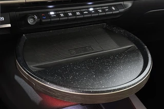 Lancia Ypsilon 1.2 Turbo Hybrid LX / 32