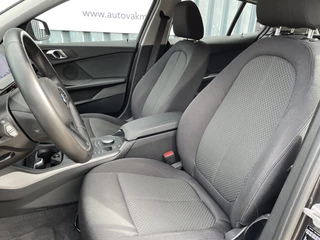 BMW 1 Serie 118i Executive / 21