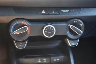 Kia Stonic 1.0 T-GDi DynamicLine 1e Eigenaar | Navigatie | Camera | 12 mnd BOVAG garantie | Whatsapp 06-53188999 / 15