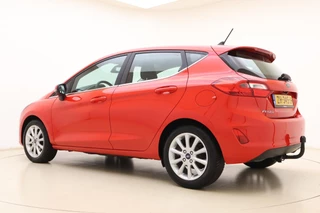 Ford Fiesta 1.0 EcoBoost Titanium | Trekhaak | Navigatie | Camera | Parkeersensoren voor en achter | Climate control | Lichtmetalen velgen / 13