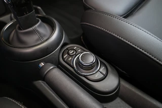 MINI 3-deurs 1.5 Cooper Classic  | PANO | HUD | CAMERA | KEYLESS | LEDER | / 30