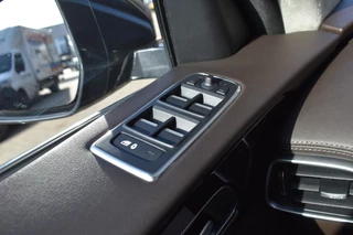 Jaguar F-PACE 2.0T AWD PRESTIGE LEDER + STOEL VERW. / P.CAM / ALL SEASON / 12