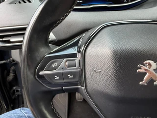 Peugeot 3008 1.2 PureTech Blue Lease Executive / 22