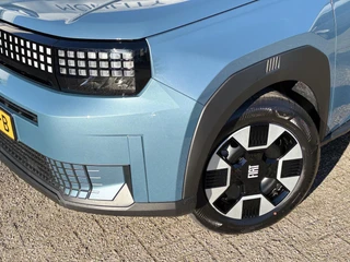 Fiat Grande Panda 1.2 Hybrid ICON | Parkeersensoren | Carplay | Airco / 2