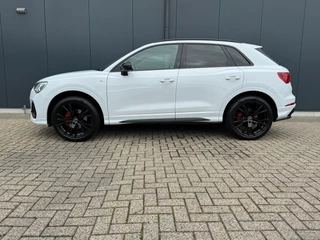 Audi Q3 35 TFSI S Line Edition * Panoramadak * Trekhaak * Stoelverwarming * Parkeercamera * / 18