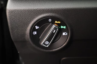 Volkswagen T-Roc 1.0 TSI 110pk Style Trekhaak LED Virtual Cockpit Navigatie / 15