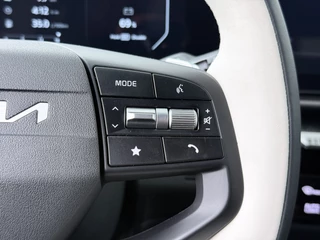 Kia Sportage 1.6 T-GDi Hybrid GT-Line  €5.000,- voordeel - Stoel/stuur verwarming - Schuif/kanteldak - LED verlichting - Head up Display - Keyless entry/start - 18'' lichtmetalen velgen - 7 jaar fabrieksgarantie of 150.000km / 28