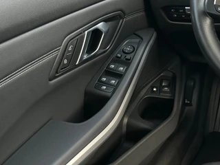 BMW 3-serie Touring 320e Business Edition Plus | Camera | Laser | Stoelverwarming | Carplay | / 16