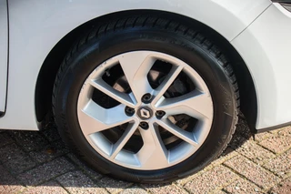 Renault Clio Estate 0.9 TCe Limited | Rijklaar | Dealer onderhouden | Airco | / 7