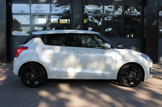 Suzuki Swift 1.2 STIJL SMART HYBR **NL-Auto** Camera / Apple Carplay / Android / 8