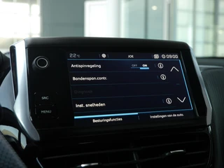Peugeot 208 1.2 PureTech Allure 110 PK | Automaat | Climate Control | Navigatie | Cruise Control | Licht Metalen Velgen | Apple carplay/Android auto | AUX | USB | Dealer onderhouden / 26