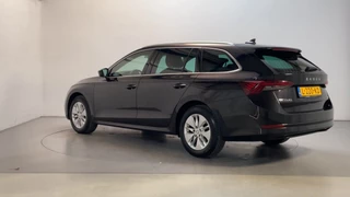 Skoda Octavia Combi 1.0 e-TSI DSG Business Edition Navigatie Parkeersensoren App-Connect DAB+ / 7
