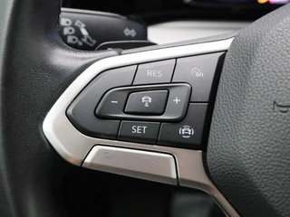 Volkswagen Golf 1.0 eTSi 110 Pk Life | Adaptive Cruise | Camera | Navigatie | Climatronic | 16 Inch | 112.282 Km !! / 25