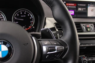 BMW X2 sDrive20i High Executive Edition | M-sport | Driving Assistant Plus | Camera | Apple Carplay | File assistent | Active cruise control | Park Assistant | DAB | Sportstoelen | LED / 22