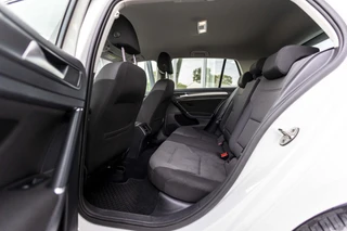 Volkswagen Golf 1.0 TSI Comfortline  | Carplay | ACC | Stoel verw. / 11