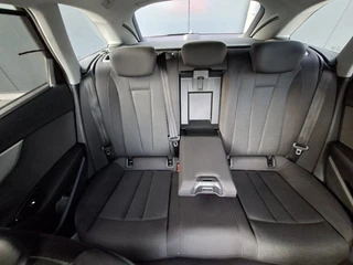 Audi A4 Avant 35 TFSI * AUTOMAAT * Black Pakket * Navigatiesysteem * Stoelverwarming * 56.000KM! * ZEER Netjes! * / 6