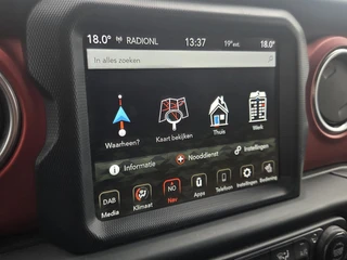 Jeep Wrangler 2.0T 80th Anniversary | Bluetooth | Navigatie | Parkeercamera / 17