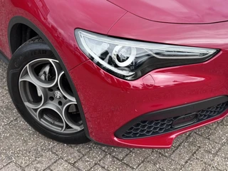 Alfa Romeo Stelvio 2.0 200pk Automaat AWD Sprint | Apple-Android | Parkeercamera | Adaptive Cruise Control / 15