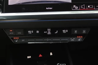 Audi Q4 e-tron 50 quattro S Edition 77 kWh Optiek Zwart S-Line/Pano/Leder/Matrix LED/Elek. stoelen+mem/Head-up/Camera/Keyless/20" / 25