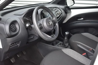 Toyota Aygo X 1.0 VVT-I MT PLAY / NL AUTO / 1e EIGENAAR / 100% DEALER ONDH. / 5
