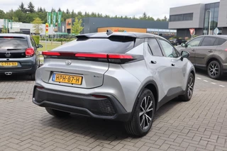 Toyota C-HR HYBRID 140 DYNAMIC ANDROID/APPLE AD-CRUISE PRIVACY-GLASS PARK-SENSOREN KEYLESS 18"LMV BLISS NL-AUTO / 7