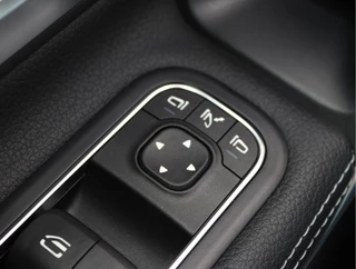 Mercedes-Benz A-Klasse 220 Launch Edition  | Widescreen | Camera | Org. NL / 25