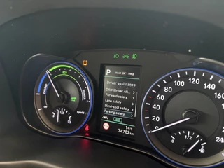 Hyundai Kona 1.6 GDi HEV Fashion Automaat  KRELLAUDIO/CAMERA/DODEHOEK/KEYLESS/NAVI/HUD/ADAPT.CRUISE / 33