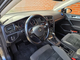 Volkswagen Golf 1.5 TSI Comfort Line Business | Automaat | Massagestoel | Adaptieve Cruise | Navigatie | Parkeersensoren | Bluetooth | Climate Control / 7