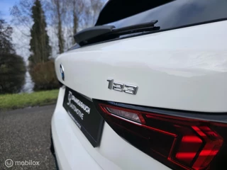 BMW 1 Series 123 xDrive Pano / 360' camera / Navi / 40