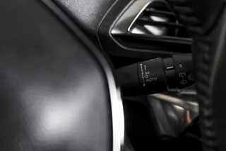 Peugeot 3008 1.2 PureTech 130 PK Active Pack Business Orig. NL  | Dig. Cockpit | Cruise | PDC | NAV + App. Conncect | ECC | Afn. Trekhaak | LM 19" | / 41