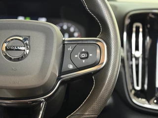 Volvo XC40 1.5 T3 R-Design | Pano | Winterpakket | Elektr voorstoelen+memory | Camera | Carplay / 22