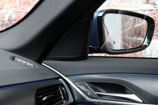 BMW 5 Serie Touring 530e High Executive M Sport Pakket Automaat  / Live Cockpit Professional / SOH 87% / Panoramadak / Trekhaak / Driving Assistant Professional / Comfortstoelen / Laserlight / Head-Up Display / Adaptief Onderstel / DAB / Parking Assistant / Hifi / 38