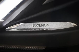 Mercedes-Benz GLA-klasse 180 Ambition | URBAN PACK | PANORAMADAK | STOELVERWARMING | TREKHAAK | 18" / 18