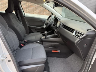 Renault Clio 1.0 TCe / Navigatie / Apple CarPlay - Android / 1e Eigenaar / ALL-Season banden / Cruise Control / PDC met optische w / 18